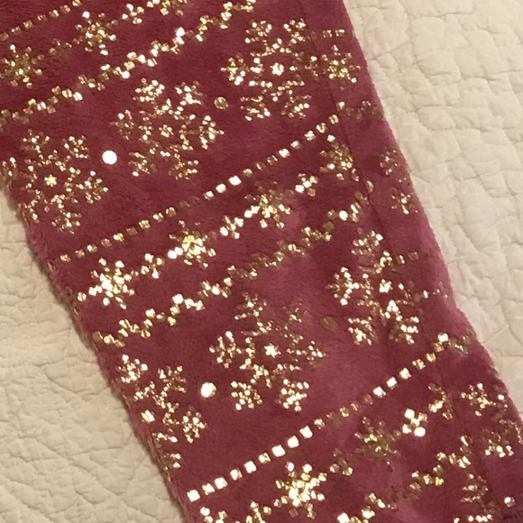 Secret Treasures fluffy pink pull-on sleep pants with gold snowflake pattern (L) - Picture 13 of 16